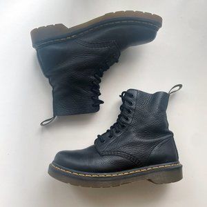COPY - Dr. Martens Pascal Virginia Leather boots - size 7